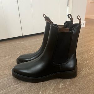 H+M Black Chelsea Boot (size 39)